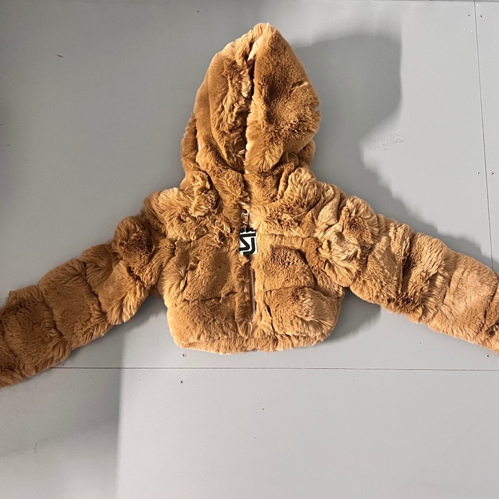 Shane Justin cropped puffer coat